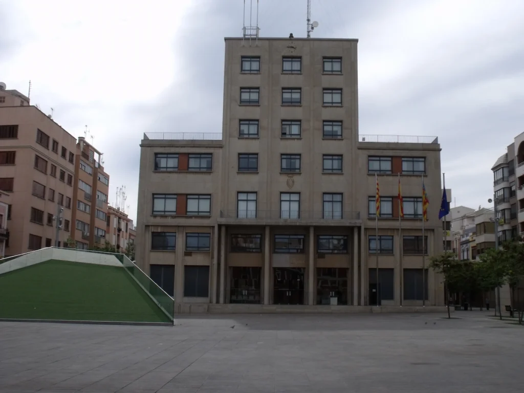 Ajuntament_de_Vila-real_alpha Ayuntamiento de Vila-real, donde GNB Ingeniería tramita licencias de actividad en Vila-real.